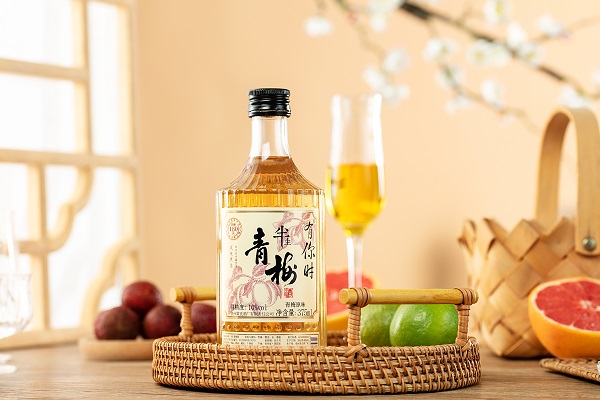 375ml白纹瓶伴生青梅果酒