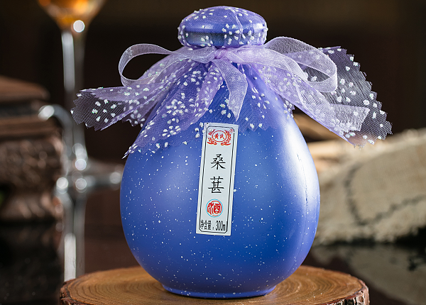 彩坛桑葚酒