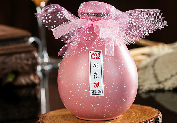 彩坛桃花酒