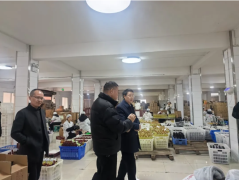 冬日送暖意·关怀助酒香 | 清镇市委书记调研黄氏