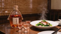 餐饮店卖果酒怎么选？散酒还是